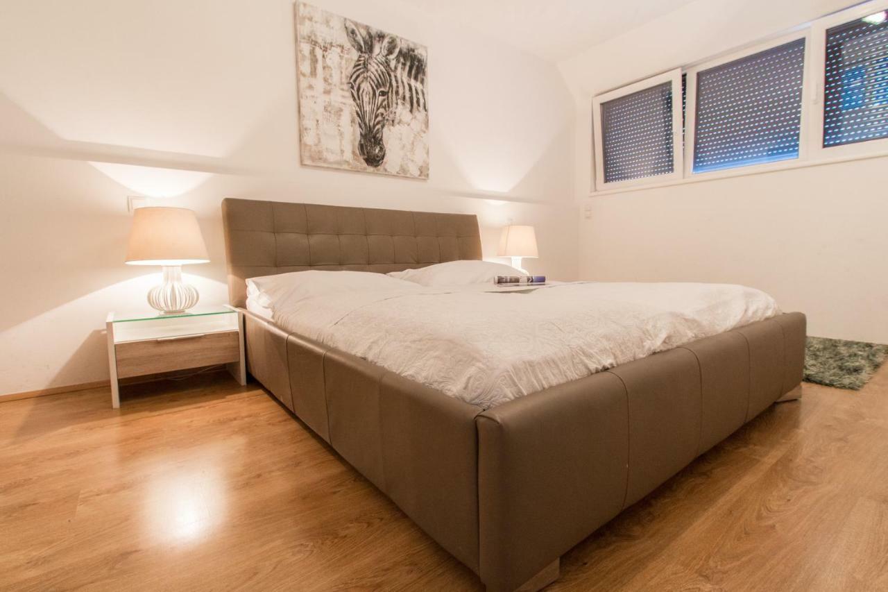 Apartment Mandlgasse I Contactless Check-In Wien Eksteriør billede