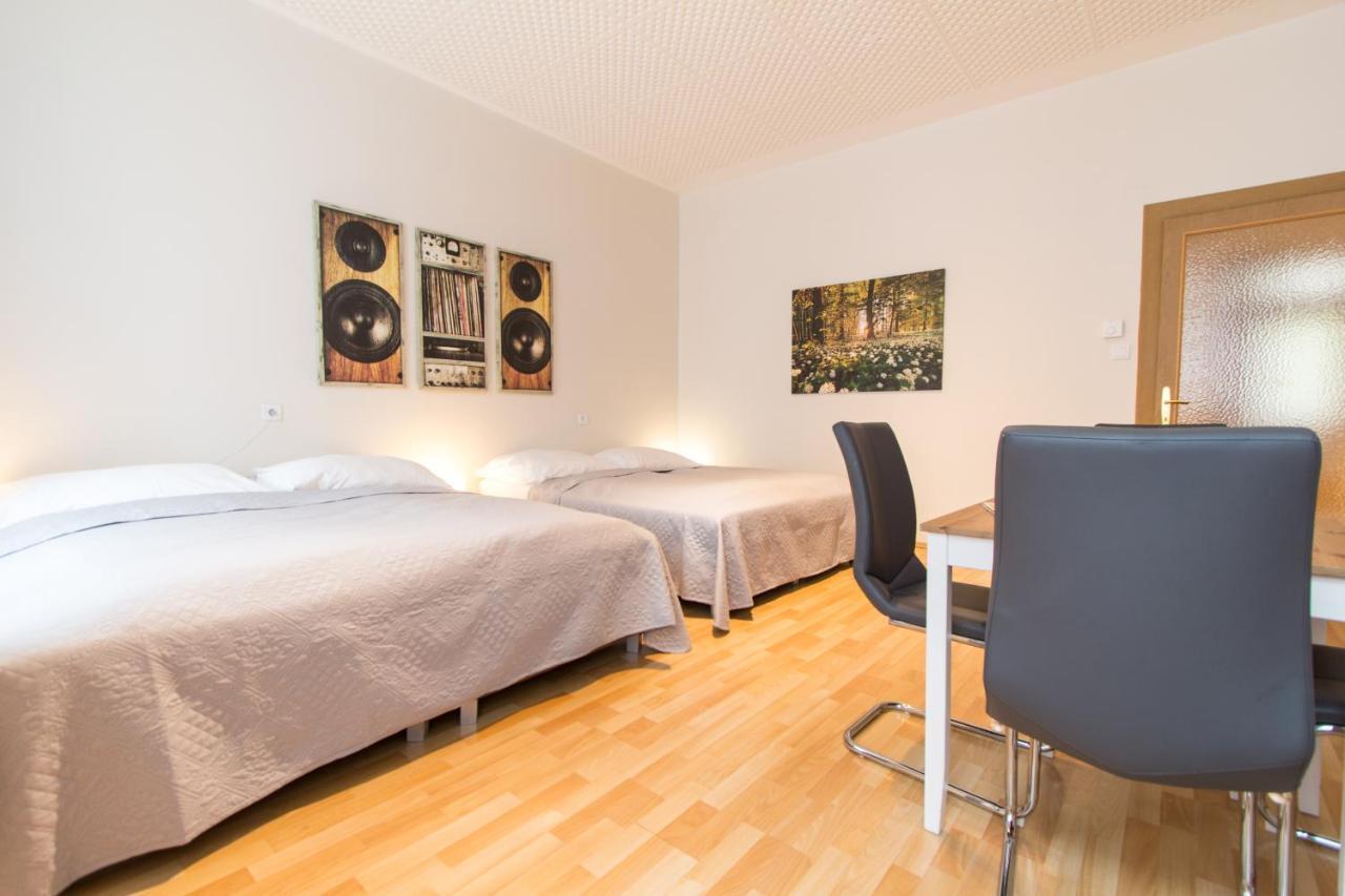 Apartment Mandlgasse I Contactless Check-In Wien Eksteriør billede