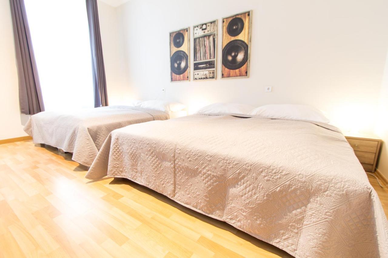 Apartment Mandlgasse I Contactless Check-In Wien Eksteriør billede